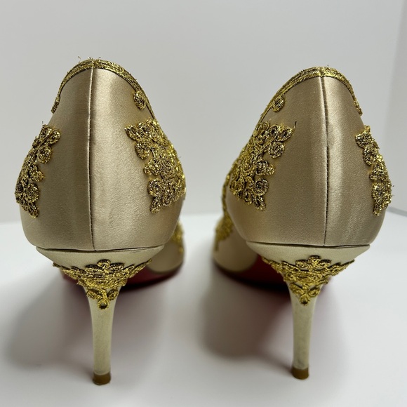 CHRISTIAN LOUBOUTIN Satin Embroidered Accent Pumps Sz 41 - Picture 6 of 11